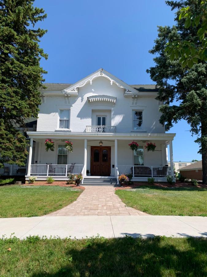 Отель Pert House Потсдам Экстерьер фото